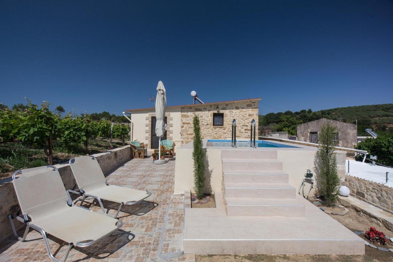 Margarita's Farm, Private Pool Villa Maláthiros
